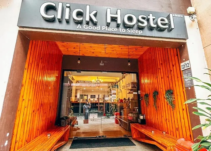 Click Hostal Bangkok