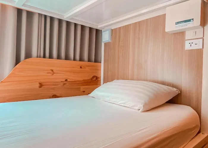 Hostal Click