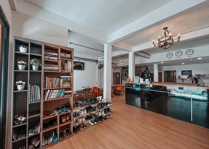 Hostal Click