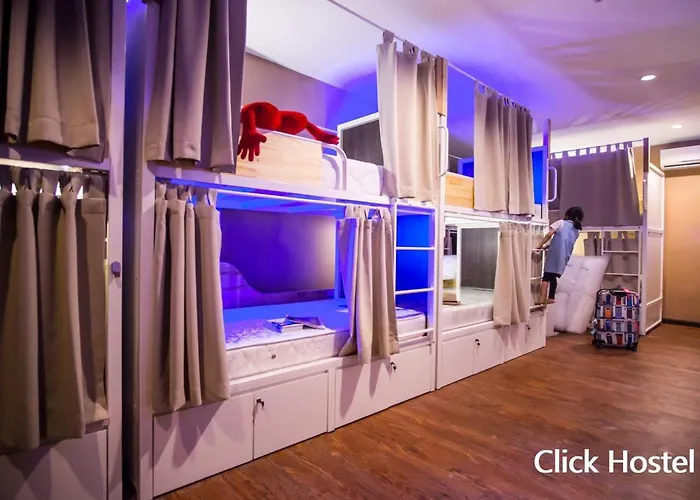 Click Hostal